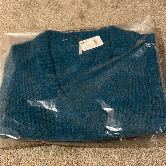 NEW Free People Alpaca Blend Sweater Vest Top - Picture 6 of 6